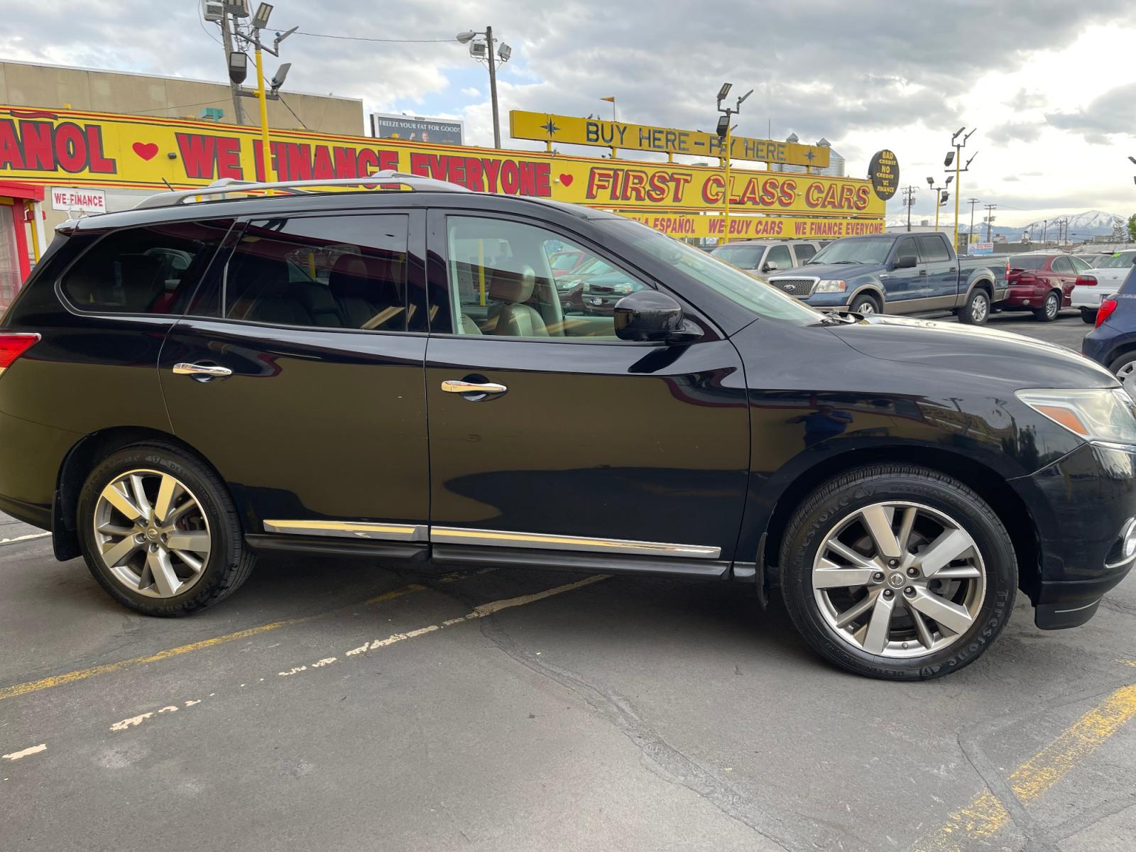 2014 Black /Tan Nissan Pathfinder Platinum (5N1AR2MM1EC) with an 3.5 Liter V6 engine, Automatic transmission, located at 801 South State Street, Salt Lake City, UT, 84111, (801) 328-0098, 40.751953, -111.888206 - Features: 20 Inch Plus Wheels, Power Hatch/Deck Lid, 4WD/AWD, Premium Package, A/C Seat(s), Rear Air Conditioning, Alloy Wheels, Rear Entertainment System, BOSE Sound System, Rear Seat Heaters, Bluetooth Technology, Rear View Camera, Fold-Away Third Row, Remote Start, Front Seat Heaters, Satellite R - Photo #5